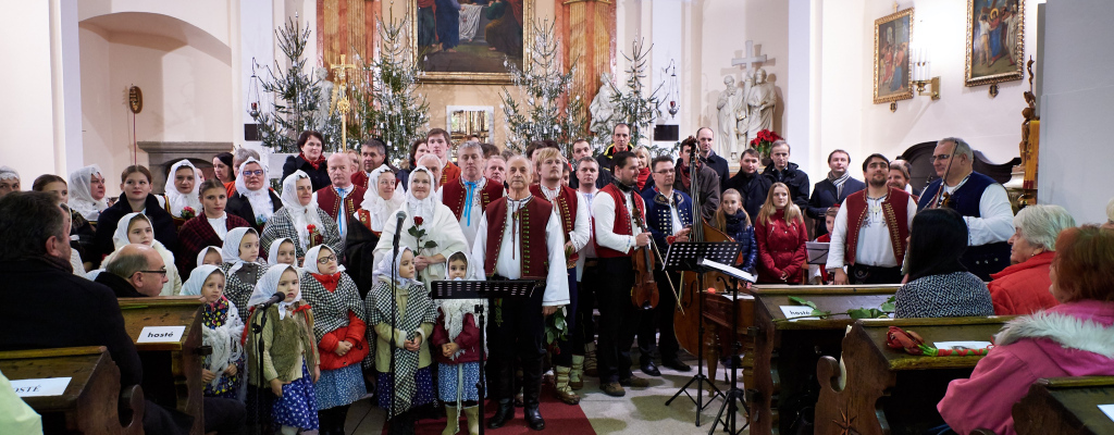 Cimbálová muzika Polajka uspořádala Valašské koledování