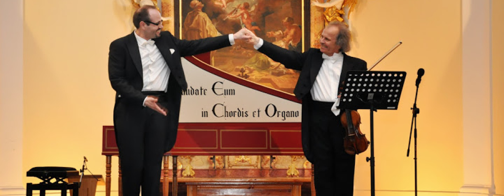Pánové Václav Hudeček a Martin Hroch zahrají v Kulturním zařízení v rámci Moravského koncertního turné 2014