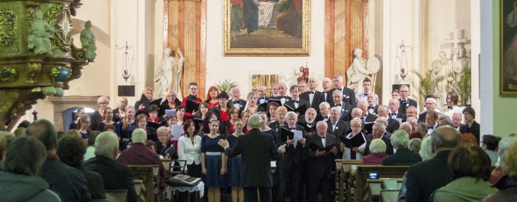 Festival duchovní hudby zaplnil meziříčský kostel Nanebevzetí panny Marie