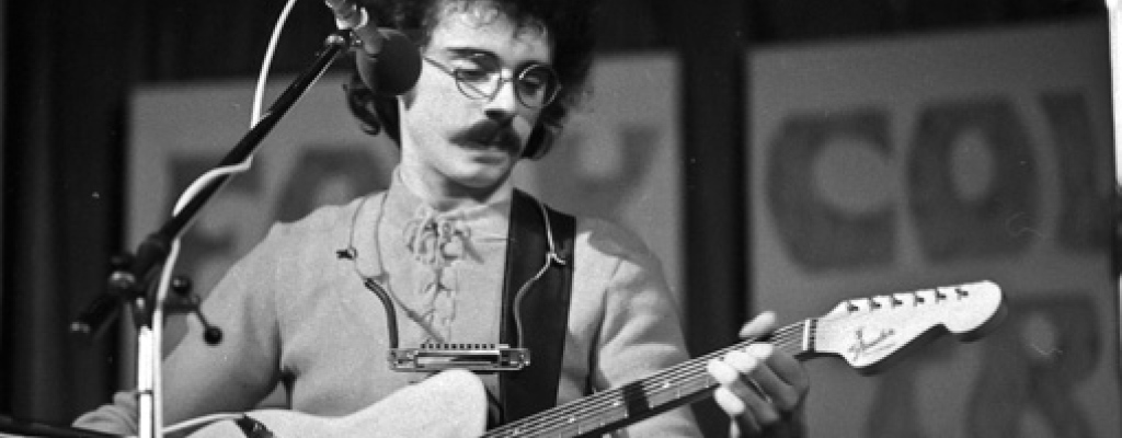Pavol Hammel přijede jen s kytarou a harmonikou jako v 70. letech