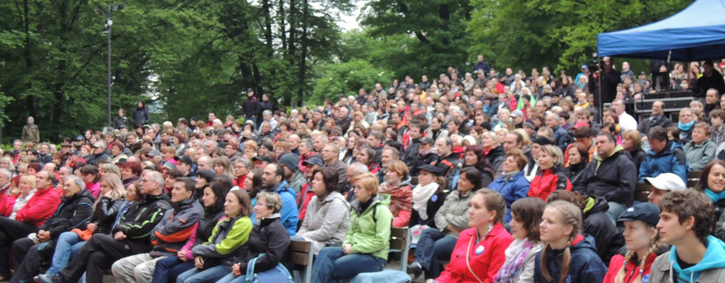 Multižánrový festival cimbálu ve Valašském Meziříčí přivítá hosty z celé Evropy