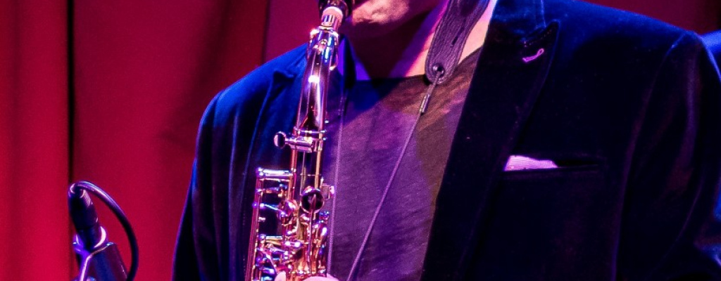 Nejlepší newyorský saxofonista míří na Malou scénu za oponou