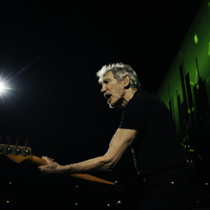 Roger Waters This Is Not A Drill: Live From Prague – The Movie