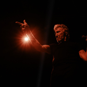 Roger Waters This Is Not A Drill: Live From Prague – The Movie