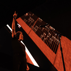 Roger Waters This Is Not A Drill: Live From Prague – The Movie