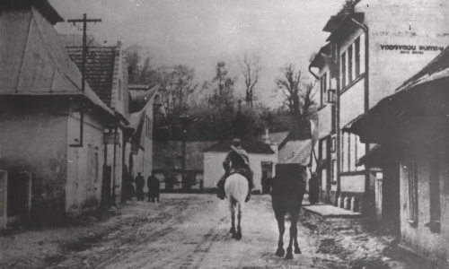 Výstava Krvavé valašské jaro 1945: 70 let od osvobození města Valašské Meziříčí