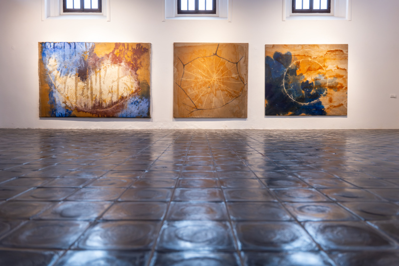 IVO SUMEC — V zahradě